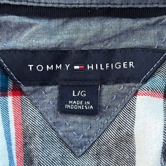 Tommy Hilfiger plaid top size large - Picture 9 of 10